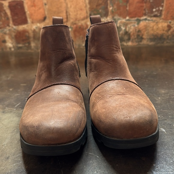 Sorel Womens Emelie Chelsea Boot - Picture 7 of 10